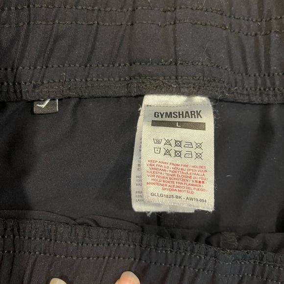 Gymshark Black Bike Shorts Lightweight Elastic Waist - Picture 2 of 2